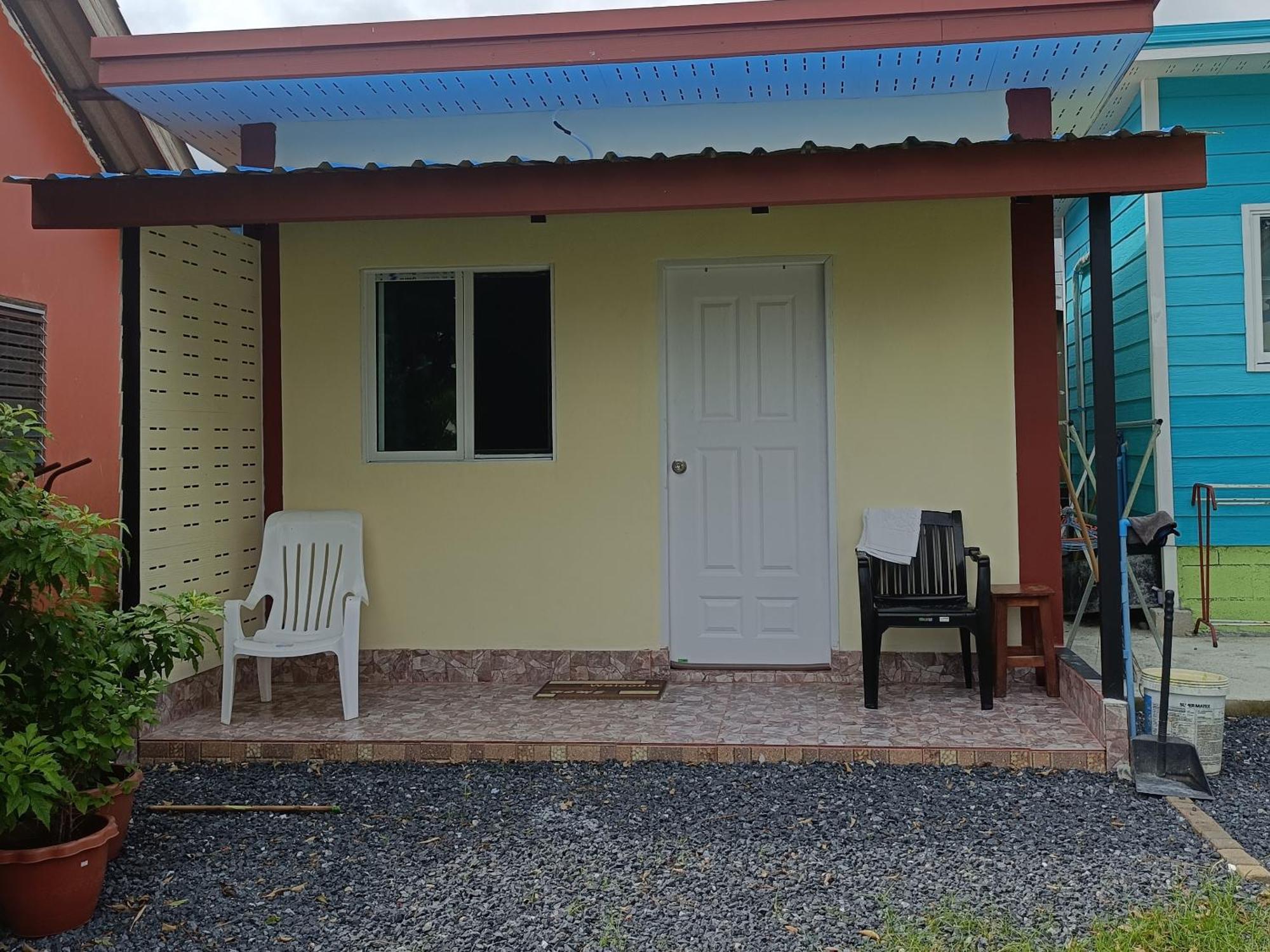 Chill Land House Hotell Bang Tao Beach  Exteriör bild