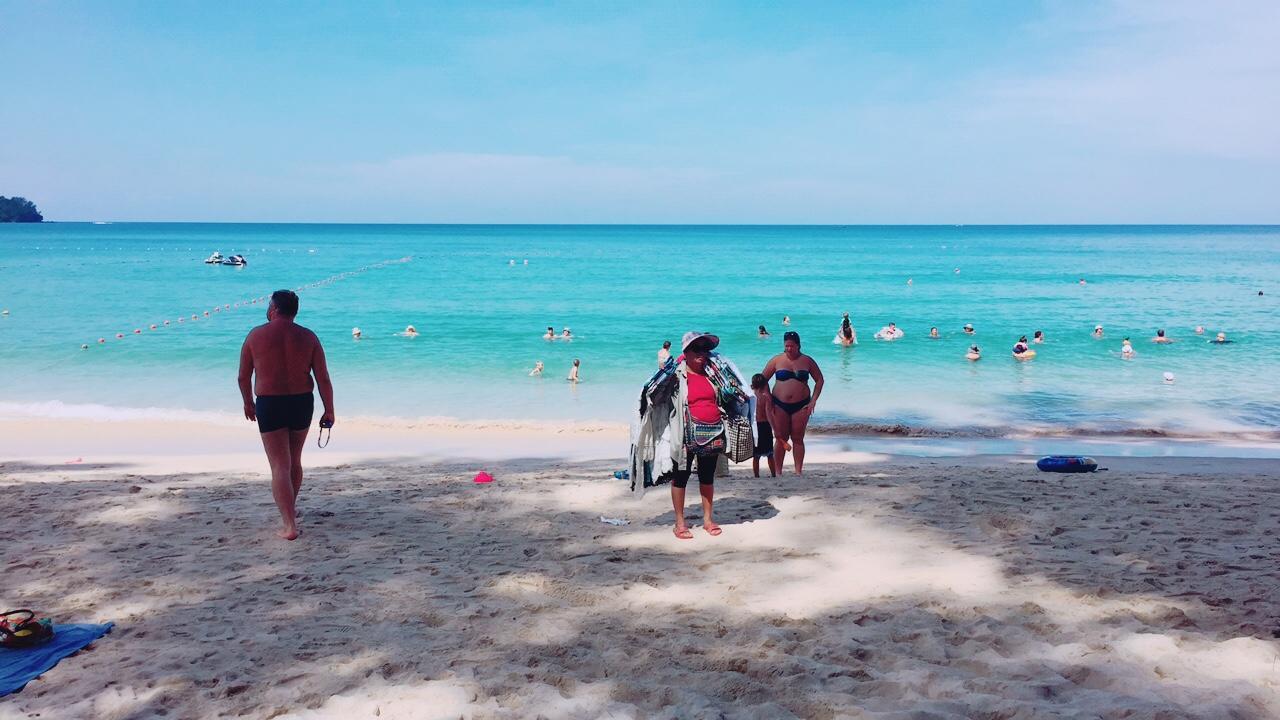 Chill Land House Hotell Bang Tao Beach  Exteriör bild