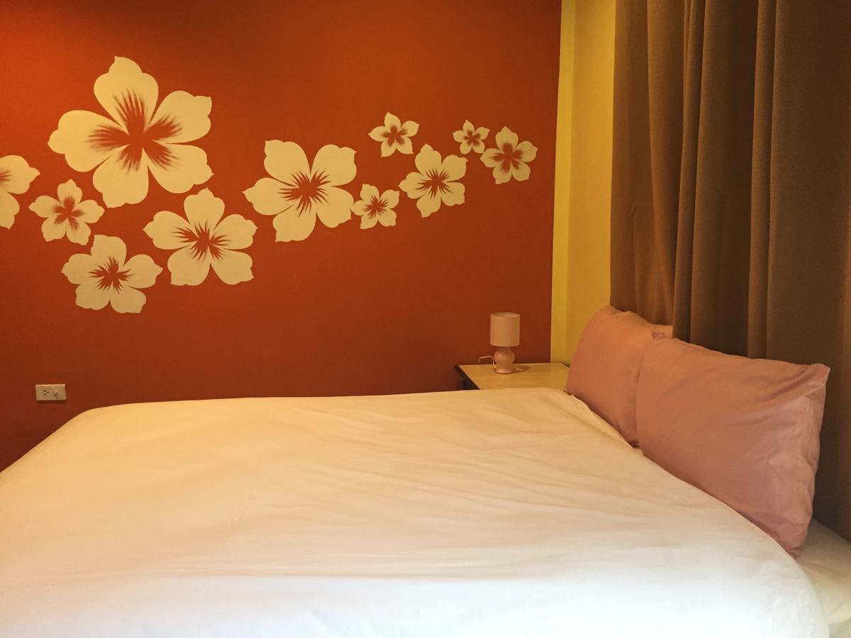 Chill Land House Hotell Bang Tao Beach  Exteriör bild